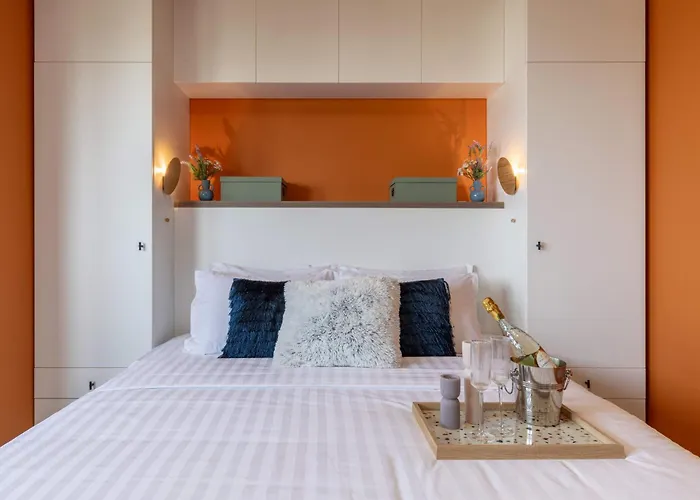 Playful & Bright 1Br Near The Faculty Of Law